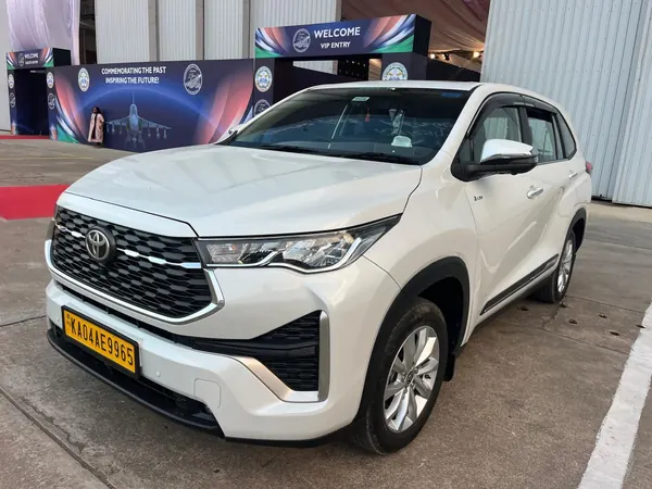 Toyota Innova Crysta parked for Bangalore airport taxi pickup